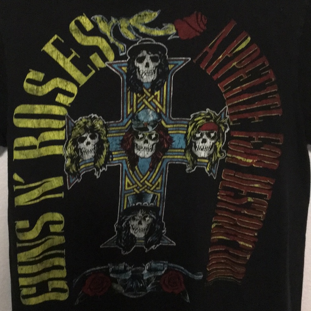 Guns and Roses graphic Tee